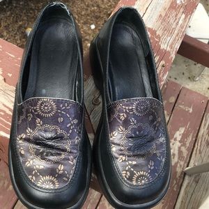Dansko flower size 39